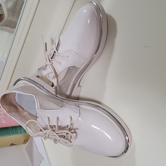 Oxford style shoes - Picture 5 of 7